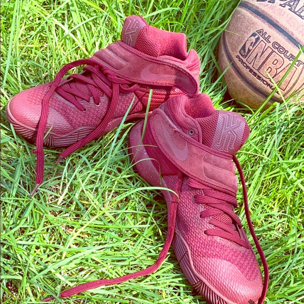 Nike Kyrie Irving 2 GS Red Velvet Basketball Shoes